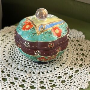 Japanese Painted Floral Ceramic Box with Bird Design